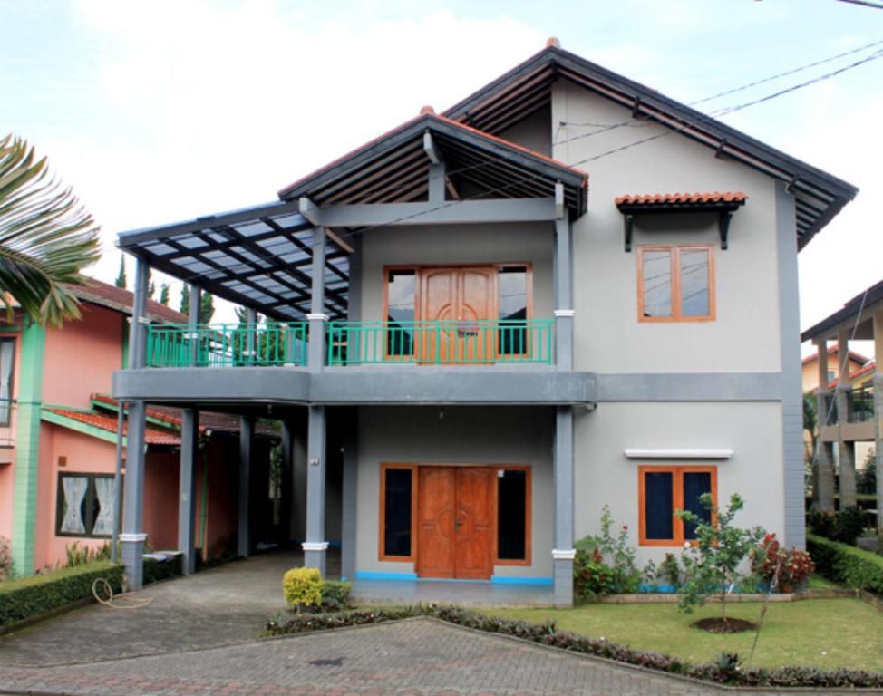 Villa Istana Bunga Lembang Bilik gambar