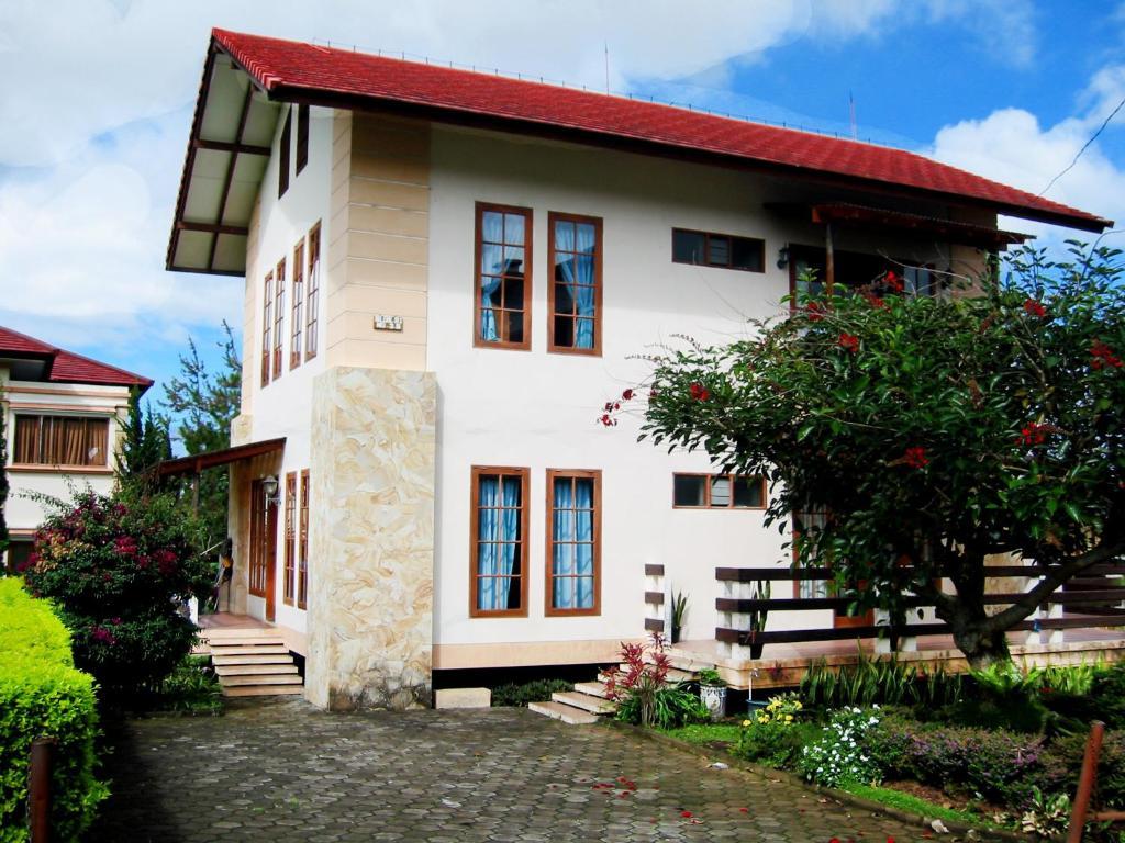 Villa Istana Bunga Lembang Bilik gambar