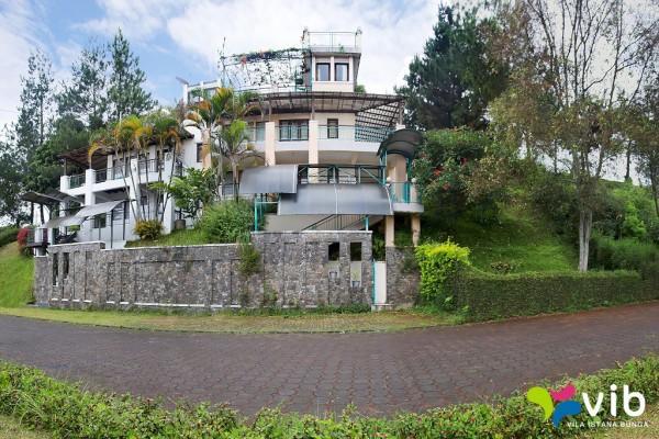 Villa Istana Bunga Lembang Luaran gambar